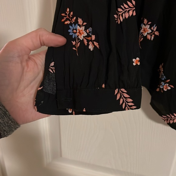 Express Long Sleeve Tunic Top - Picture 4 of 11